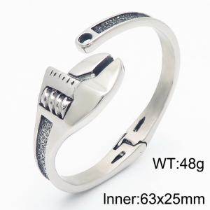 Creative hardware wrench design for men's titanium steel bracelet - KB184798-KJX