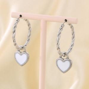 Fashionable and minimalist stainless steel heart-shaped round earrings for women - KE116122-Z