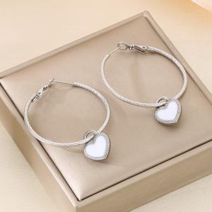 Fashionable and simple stainless steel heart-shaped round ear buckle for women - KE116128-Z